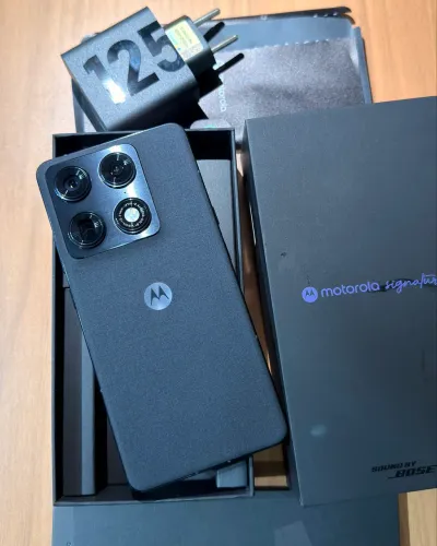 MOTOROLA SIGNATURE 512GB 12+128GB RAM