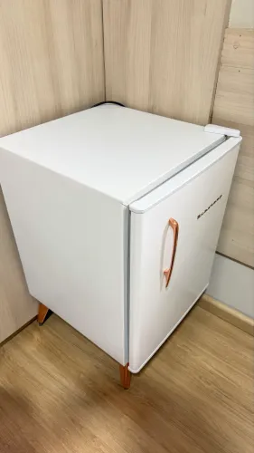 Frigobar Rosé Brastemp Retrô 76 Litros SD BRA08