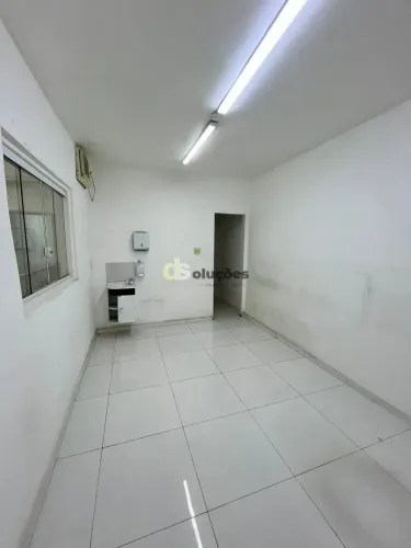 Casa Comercial para Locação em Santa Cecília, Região de Higienópolis | 180 m², Salão em Vã