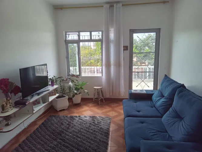 Sobrado na V. Guedes, 270m², 4 Dormitórios, 5 Vagas