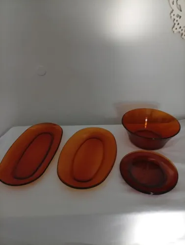 Conjunto de Travessas e Pratos de Sobremesa da Duralex 