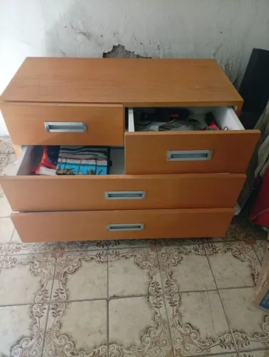 Mesa de cabeceira/criado mudo/ rack