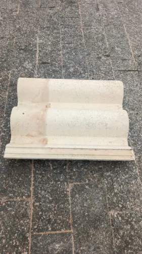 Telhas concreto altamente resistente Lafarge - / 1 real cada unidade, tenho 3.000 telhas