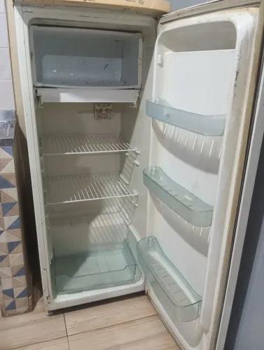 Geladeira Eletrolux
