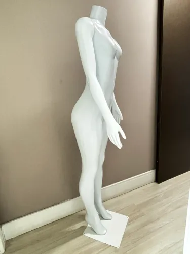 Manequim plastico