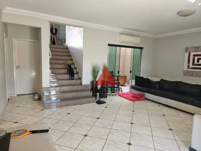 Casa 3 dormitórios Werner Plazz