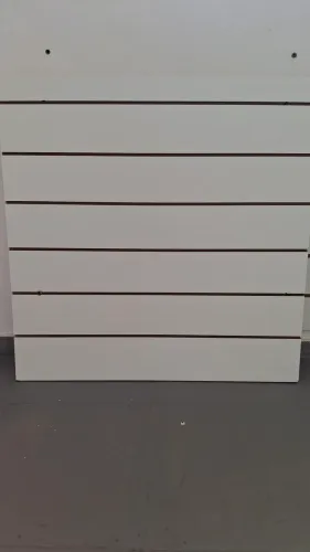 Painel expositor canaletado