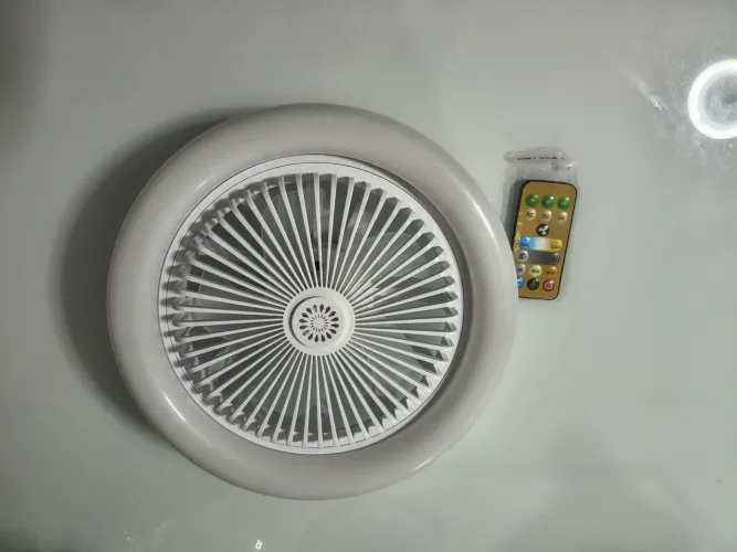 Luminária led de teto com ventilador e controle remoto