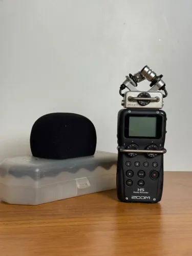 Gravador Zoom H5 Handy Recorder com microfone XYH-5 e case