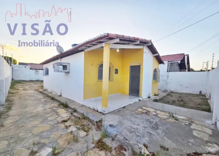 VENDE-SE CASA DE ESQUINA NO BAIRRO PRESIDENTE COSTA E SILVA