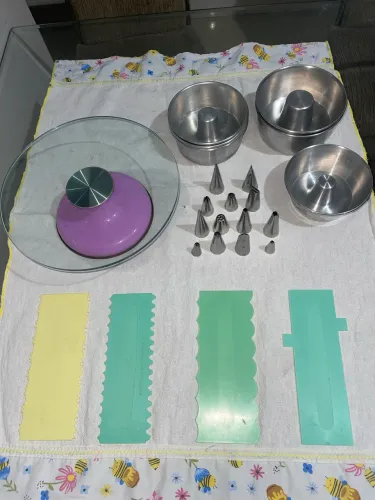 Kit confeitaria | Bicos, bailarina giratória, formas para bolo, espatulas e +