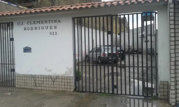 casa de 2 quartos com garagem na Pedreira