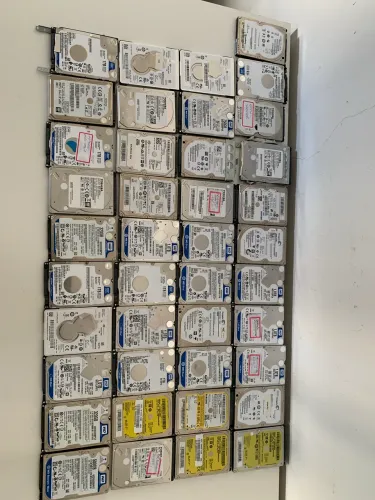 Lote com 41 Pçs Discos Hd?s de Notebook Usados