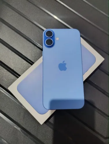 iPhone 16
