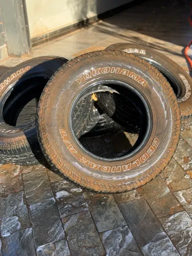 Pneus Yokohama 265/75r16 G015 All Terrain