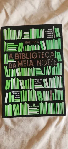 Livro biblioteca da meia noite