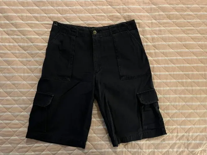 Bermuda Lacoste | Conforto Premium e Estilo Utilitário: Bermuda Cargo