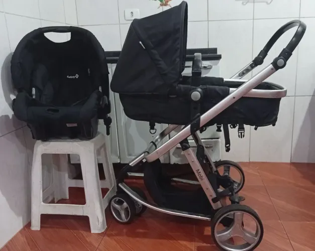 Carrinho de bebe completo 3 em 1 c/bebê conforto marca Safety 1st
