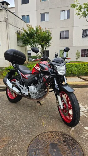 Twister 250F 2020 ? Revisada + Baú Givi 40L