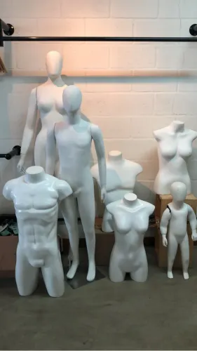 Manequins de Fibra