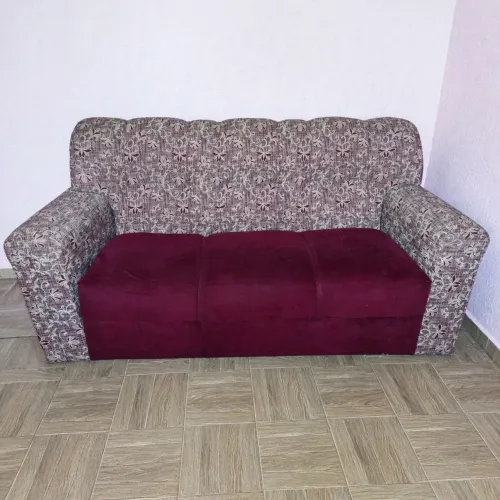 Sofá três lugares em excelente estado