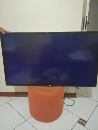 TV LG 43 modelo LJ5550 - com defeito