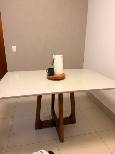 Mesa madeira com tampo de vidro 1:40 x 90