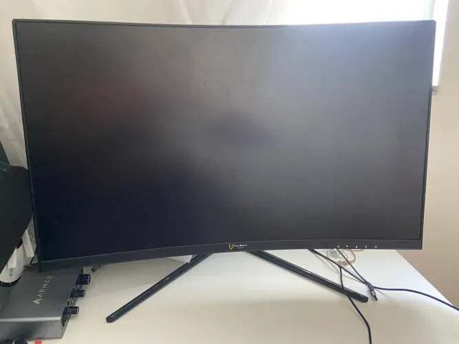 Monitor Gamer husk Storm 27? - COM DEFEITO NA TELA