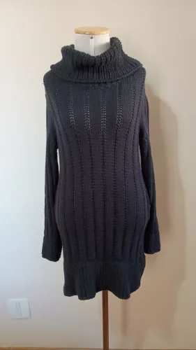 Blusa de lã preta