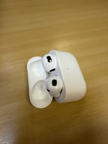 AirPods 3