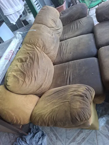 Vende-se sofá usado muito conservado