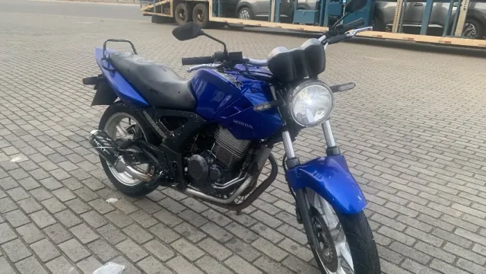 CBX Twister 2002