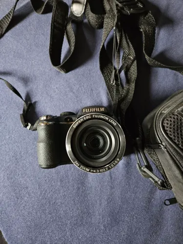 Câmera Fujifilm com Bag