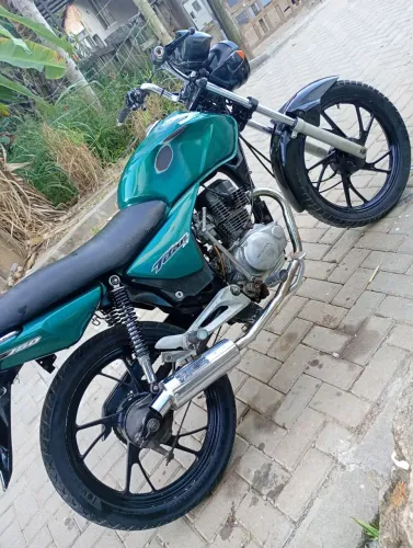 Vendo ou troco por moto alta
