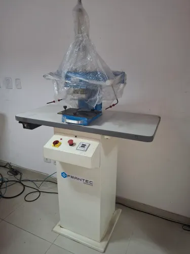 Máquina hot stamping 