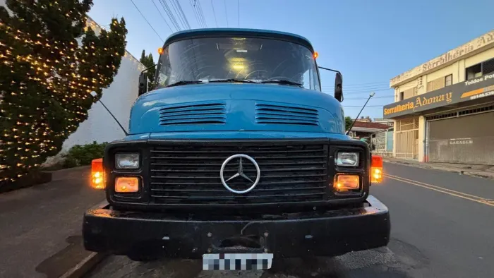 CAMINHÃO MERCEDES BENZ