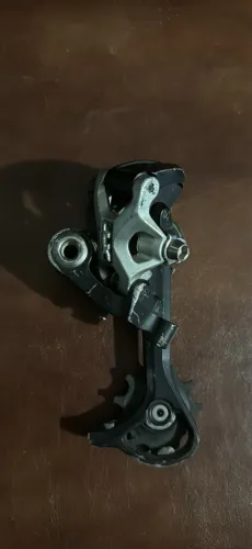 Câmbio traseiro Shimano XT RD-M771 9v