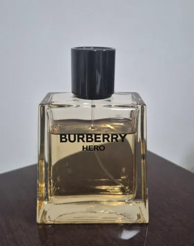 Perfume Burberry Hero 100 ml - Desapego