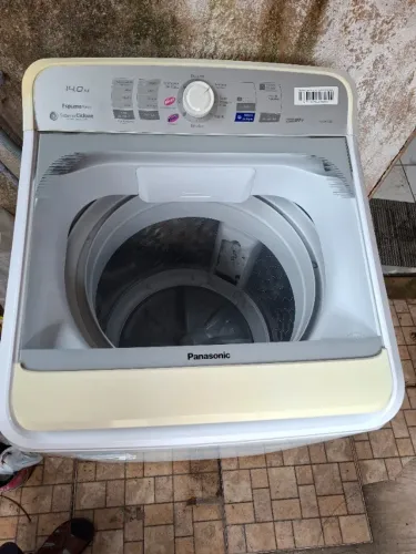 Máquina de Lavar Panasonic 14 kg seminovo 