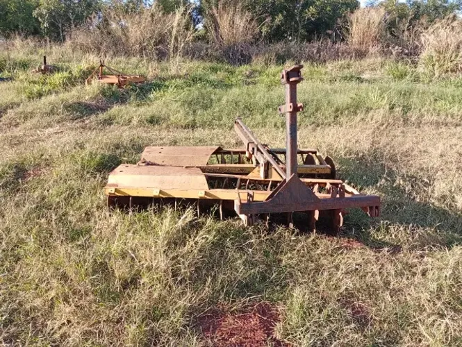 Niveladora Tatú