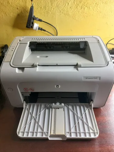 IMPRESSORA HP LASERJET P1005 (DEFEITO)