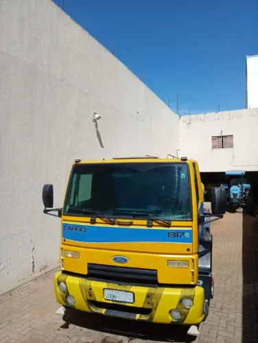Vendo Caminhão Pipa Ford Cargo 1317E - Ano 2009-2010