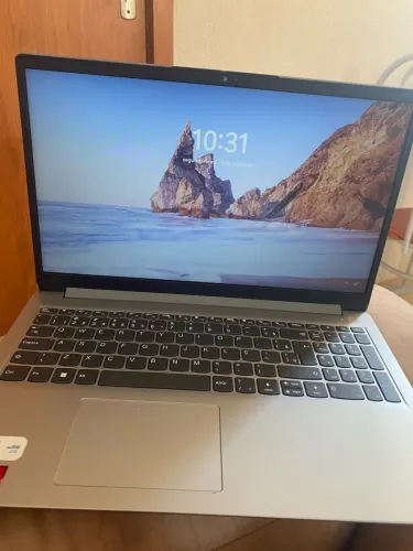 Vendo notebook Lenovo IdeaPad 1 15AMN7