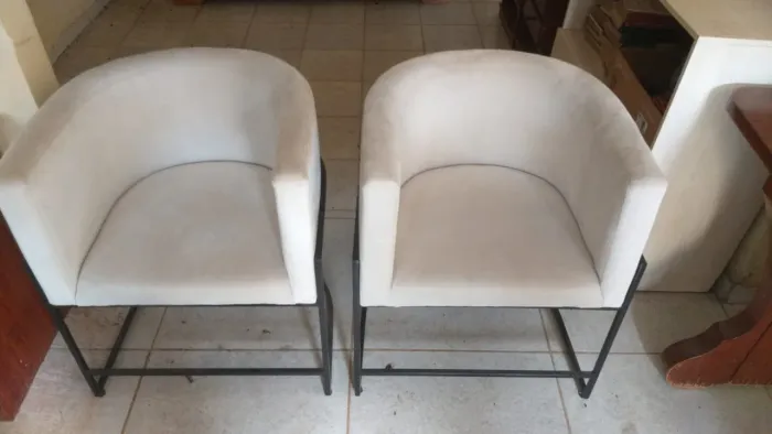 2 Cadeiras luxo recepções ou sala de jantar seminovas