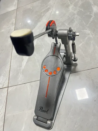 Pedal Pearl P900
