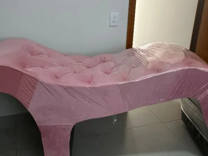 Maca nova com poucos meses de uso, acompanha alguns itens de extensão de cílios 