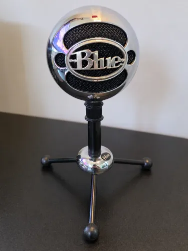 Microfone Blue Snowball USB Cromado com Tripé Original
