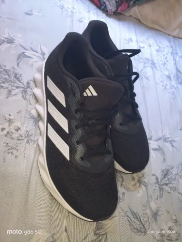 Tenis Adidas