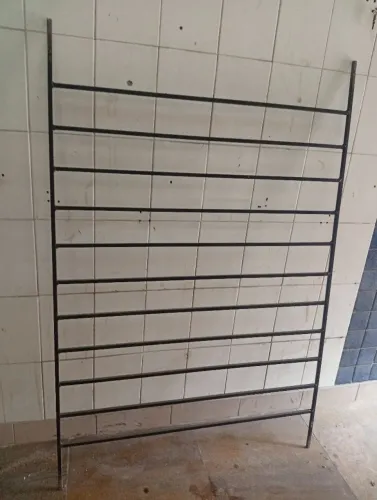 Vendo essa linda grande de ferro maciço