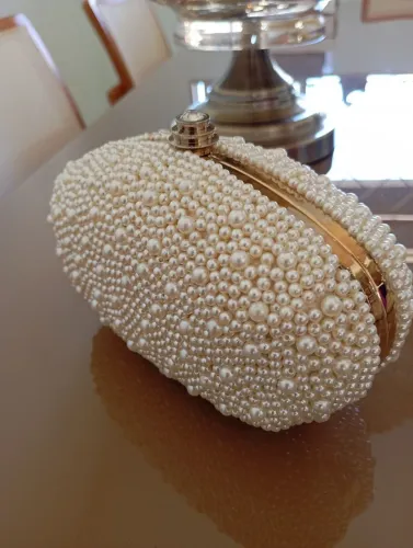 Bolsa de Festa em Pérolas Nova - R$100,00